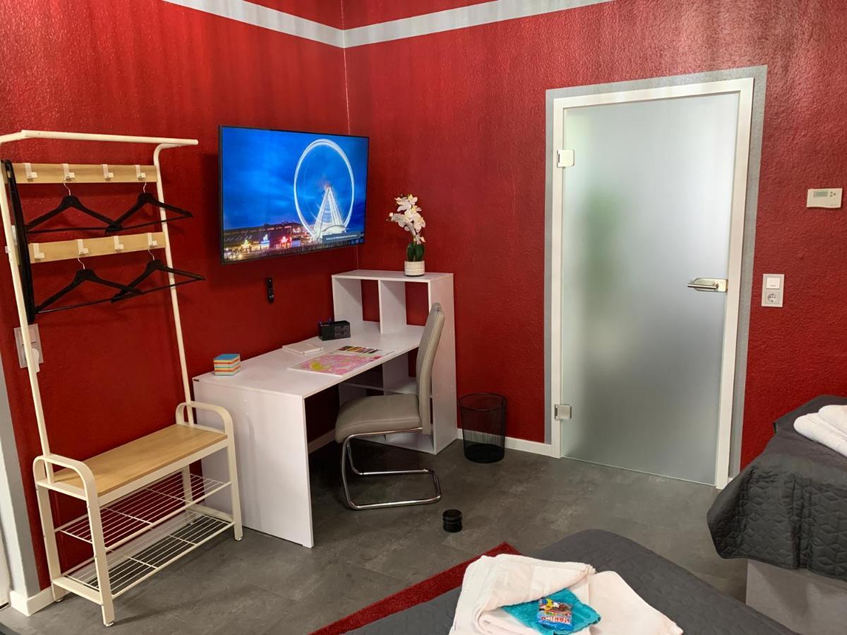 Exklusive Stadtwohnung Am Elbradweg: Best-Preis-Fewo Rathausblick 1 Fuer Max. 3 Pers. Inkl. Wlan, Prime Video & Self Check-In Виттенберге Экстерьер фото