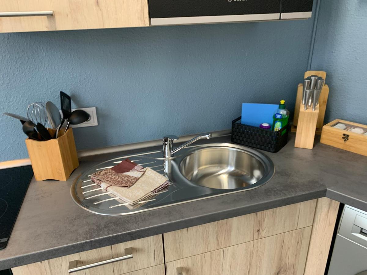 Exklusive Stadtwohnung Am Elbradweg: Best-Preis-Fewo Rathausblick 1 Fuer Max. 3 Pers. Inkl. Wlan, Prime Video & Self Check-In Виттенберге Экстерьер фото