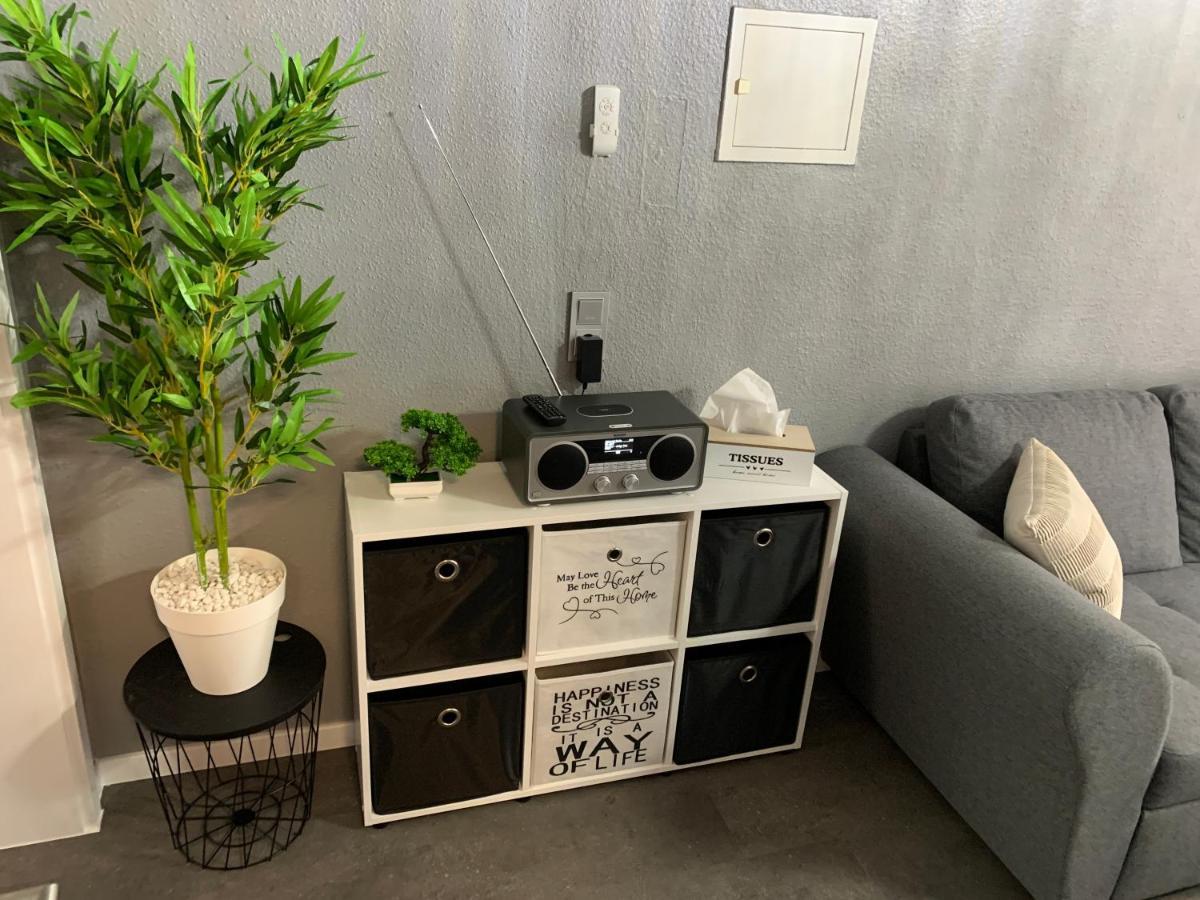 Exklusive Stadtwohnung Am Elbradweg: Best-Preis-Fewo Rathausblick 1 Fuer Max. 3 Pers. Inkl. Wlan, Prime Video & Self Check-In Виттенберге Экстерьер фото